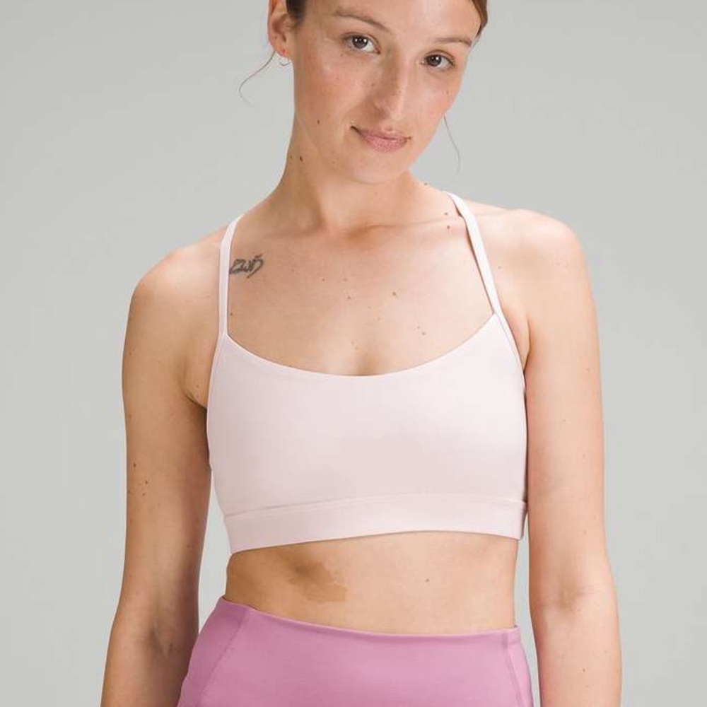 Lululemon Flow Y Sports Bra | Size 6 | Flush Pink